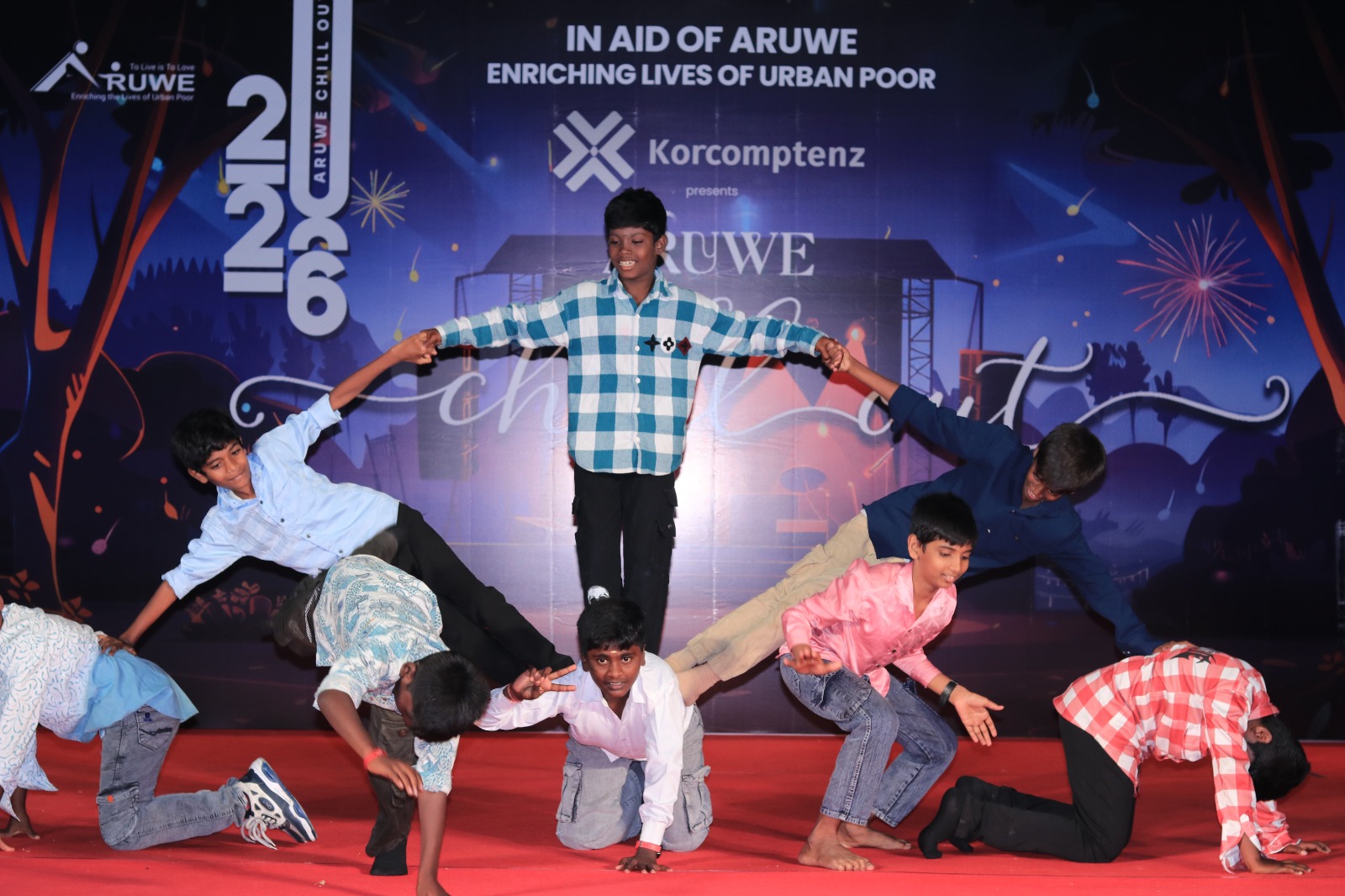 ARUWE Chillout Event - Group Performance